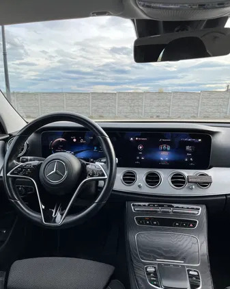 mercedes benz opole Mercedes-Benz Klasa E cena 159773 przebieg: 110000, rok produkcji 2021 z Opole